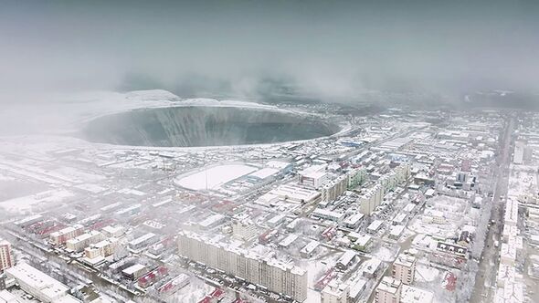 Un paysage enneigé Un paysage enneigé