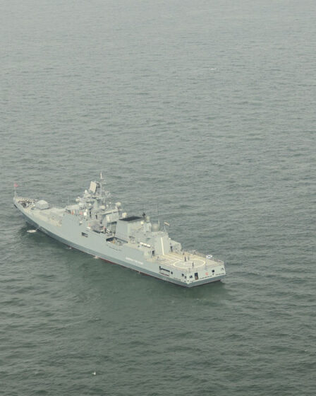 Le navire de guerre de Poutine qui a passé 30 jours au large des côtes britanniques sous la surveillance de la Royal Navy