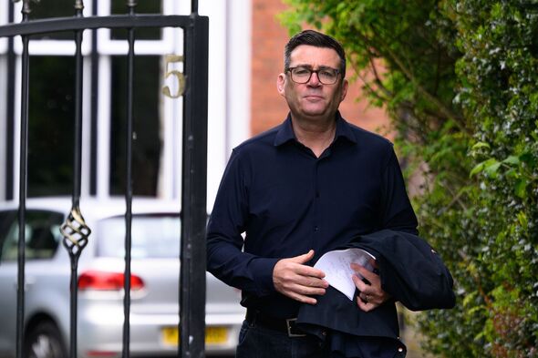 Andy Burnham autorisé à se présenter comme candidat travailliste à l'élection partielle de Makerfield
