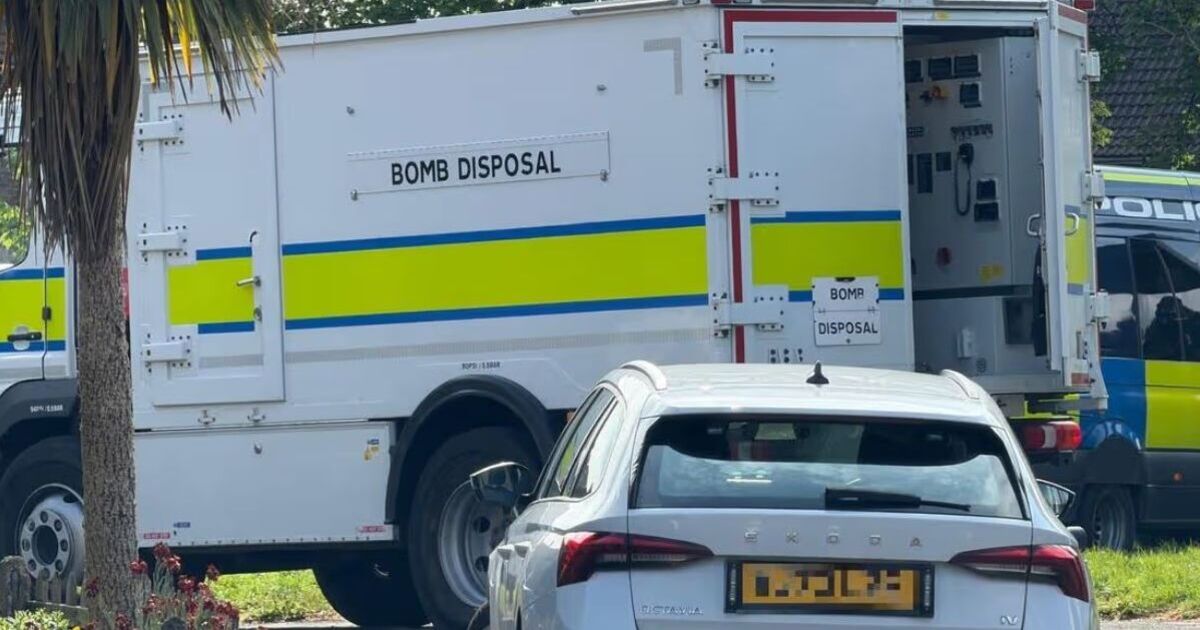 Explosion de Bristol EN DIRECT : l'explosion de Frenchay tue 2 personnes alors que l'équipe anti-bombes se précipite sur les lieux