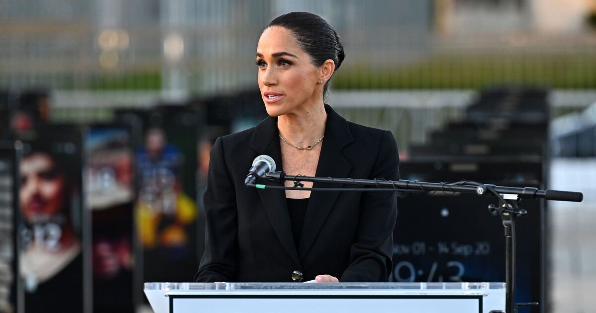 Famille royale EN DIRECT : Meghan Markle prononce un discours explosif lors de la "tournée royale en Suisse"