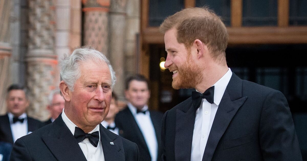 Famille royale EN DIRECT : Palace craint un "danger" si Charles retrouvait Harry