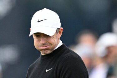 Golf LIVE : la star du PGA Championship appelle le chef alors que Rory McIlroy passe à l’action