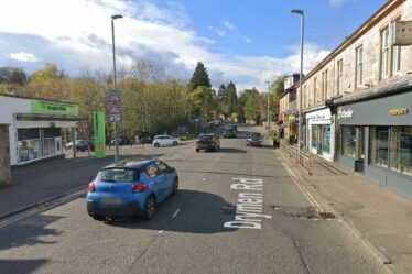 Incident de Glasgow EN DIRECT : la police se précipite à Bearsden avec la route verrouillée et bouclée