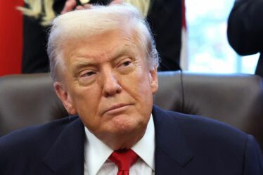 Iran EN DIRECT : Le « Projet Liberté » de Trump dans le chaos alors que le CGRI « frappe un navire de la marine américaine avec des missiles »