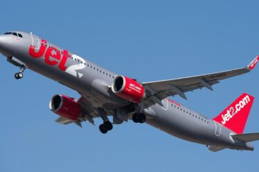 Jet2 exhorte les passagers à ne pas oublier d'apporter des objets du quotidien à bord pour un « service efficace »
