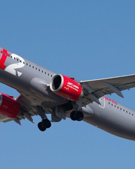 Jet2 exhorte les passagers à ne pas oublier d'apporter des objets du quotidien à bord pour un « service efficace »