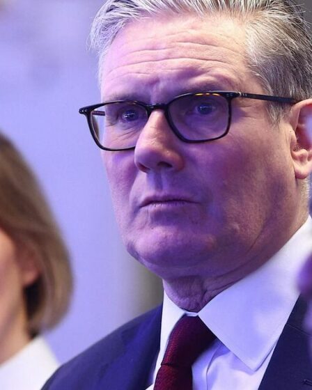 Keir Starmer a lancé un sombre avertissement en matière de leadership par les députés travaillistes – des choses sur le mur