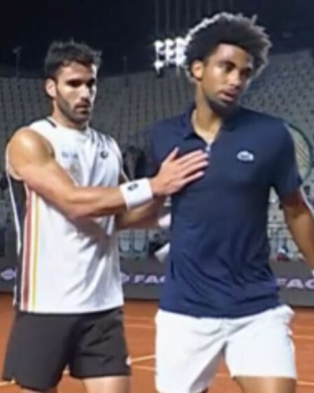 La star de l'Open d'Italie se retire soudainement après 22 minutes suite à la diffusion d'un message inquiétant
