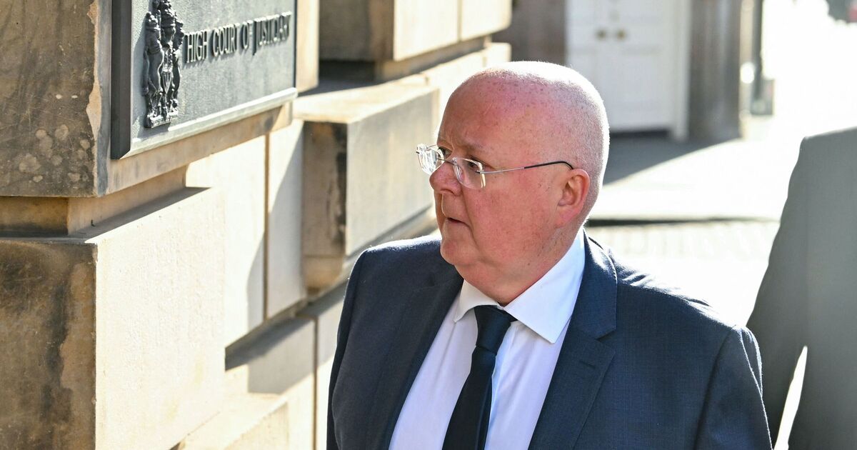 L'ancien directeur général du SNP, Peter Murrell, plaide coupable d'avoir détourné 400 000 £ du parti