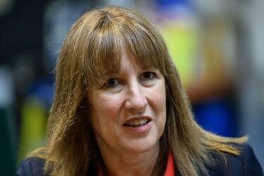 Les modifications majeures de Rachel Reeves ISA retardées après la révélation d'une faille
