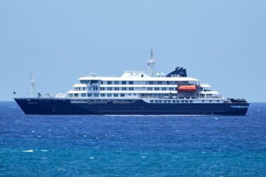 Mise à jour majeure sur la croisière d'horreur à hantavirus alors que le Britannique malade fait face à une mission de sauvetage en haute mer