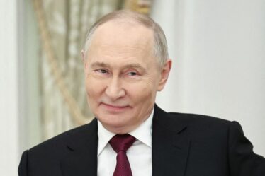 Poutine s'apprête à effectuer un essai majeur de missile à capacité nucléaire dans quelques heures alors que les craintes de la Troisième Guerre mondiale montent en flèche