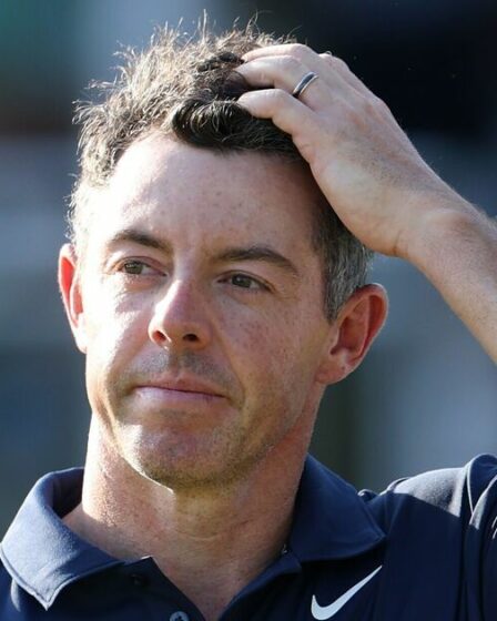 Rory McIlroy subit un double coup puisqu'il perd instantanément 240 000 £ après le championnat PGA