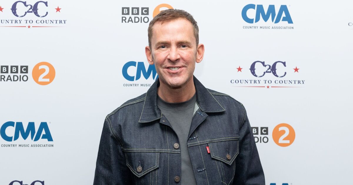 Scott Mills "ne regarde pas un instant de l'Eurovision" après la hache de la BBC