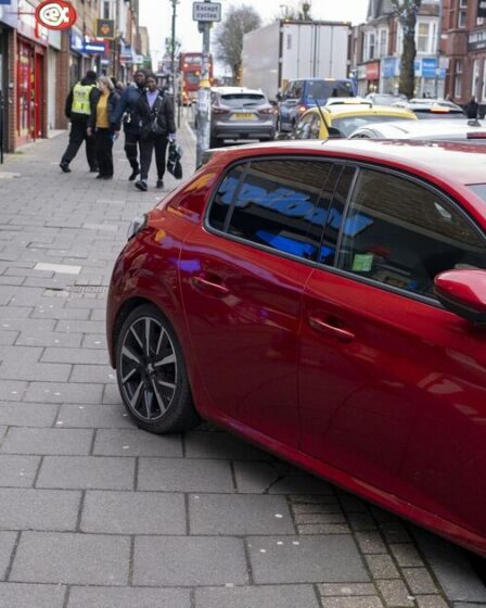 Un énorme changement à venir pour le stationnement sur trottoir – et la majorité des Britanniques sont d’accord