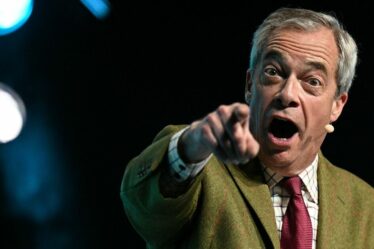 Un énorme coup de pouce pour Nigel Farage alors que la moitié des Britanniques déclarent que le Parti réformé est désormais la véritable opposition au Parti travailliste