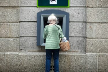 Le DWP dit que deux groupes « doivent demander » un paiement de 300 £ pour le carburant d'hiver en 2026