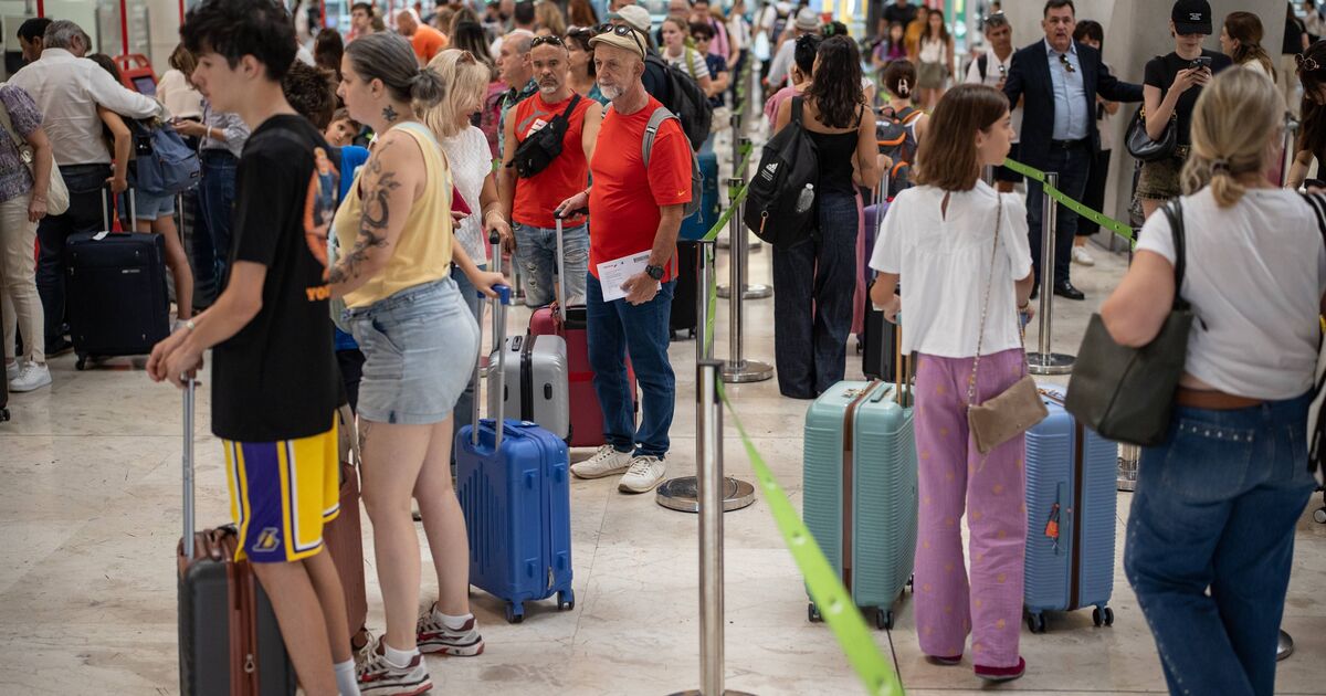 Les passagers de Ryanair, easyJet, Wizz Air et Jet2 sont confrontés à de nouvelles règles de voyage de l'UE