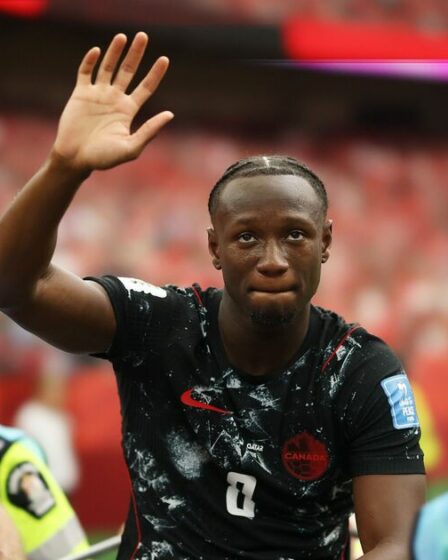 Ismael Koné publie une déclaration après qu'une horrible blessure ait interrompu le match de la Coupe du monde