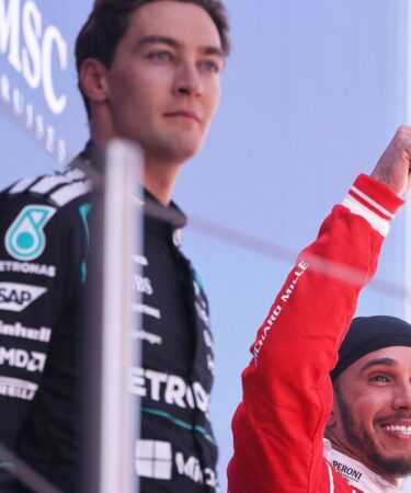 Dernières F1 : Lewis Hamilton fait bouger les langues avec l'avenir de George Russell en suspens