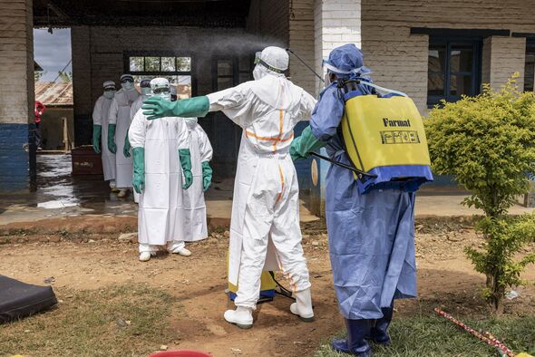 Les responsables de la santé s'efforcent de contenir l'épidémie mortelle d'Ebola au Congo