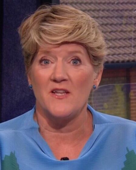 Clare Balding fait une annonce alors que la couverture du tennis par la BBC est interrompue