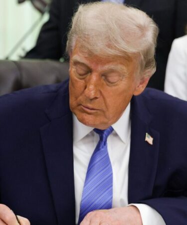 Coupe du monde EN DIRECT : Donald Trump promet une attaque "très dure" alors que l'Iran menace de protester contre le match