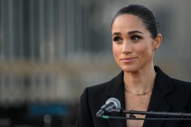 Famille royale EN DIRECT : Meghan Markle en « mode panique » à moins qu'il n'y ait un « miracle » avant la date clé