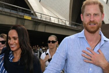 Famille royale EN DIRECT : Meghan et Harry vont tendre un « piège » d'ici le retour au Royaume-Uni qui « se retournera contre vous »