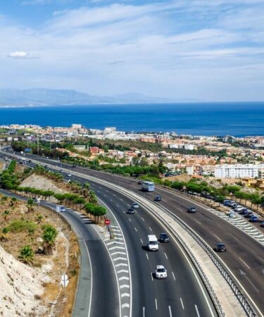 Fureur en Espagne alors que les automobilistes sur les principales autoroutes font face à une énorme hausse des prix des péages