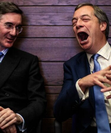 "Je donnerais à Nigel Farage un duché pour ses efforts en faveur du Brexit", déclare Jacob Rees-Mogg