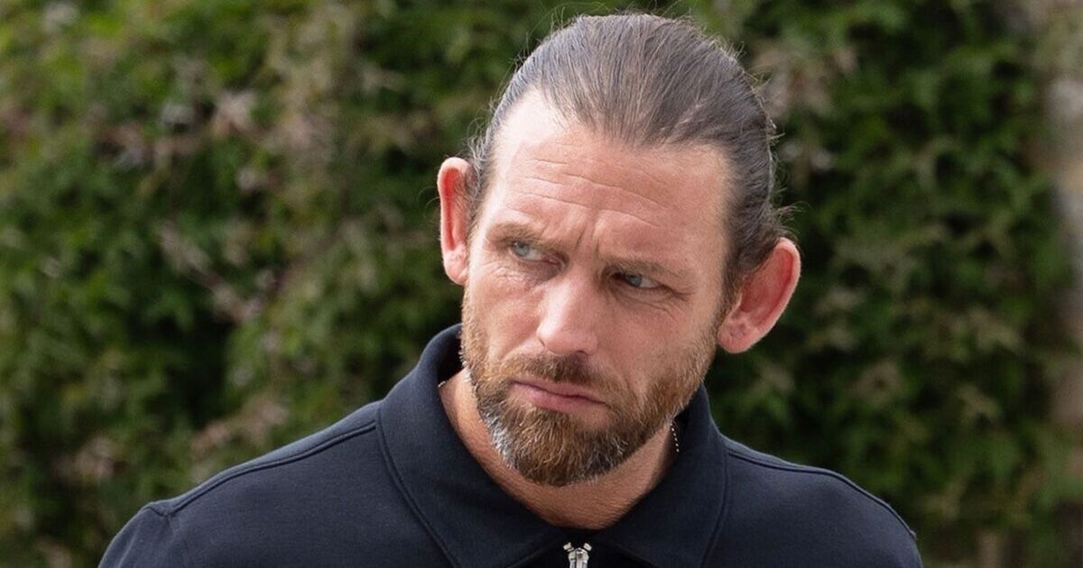 La star d'Emmerdale annonce une mort dévastatrice alors qu'il fulmine contre un "f*** cancer"