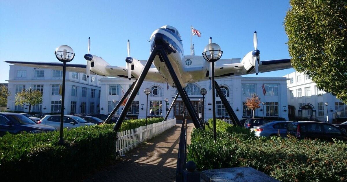L'aéroport historique du Royaume-Uni rouvre au public 67 ans après sa fermeture est un « incontournable »