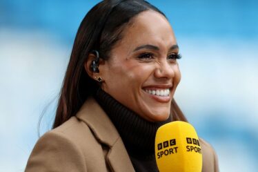Le salaire énorme, la valeur nette et le manoir de 1,5 million de livres sterling d'Alex Scott, hôte de la Coupe du monde de la BBC