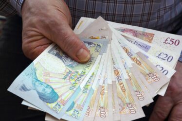 Les retraités de l’État de moins de 77 ans ont reçu des paiements exceptionnels de 1 930 £ mercredi en juillet