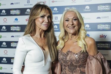 Lizzie Cundy, humiliée, bannie d'Ascot pour tenue vestimentaire « inappropriée »