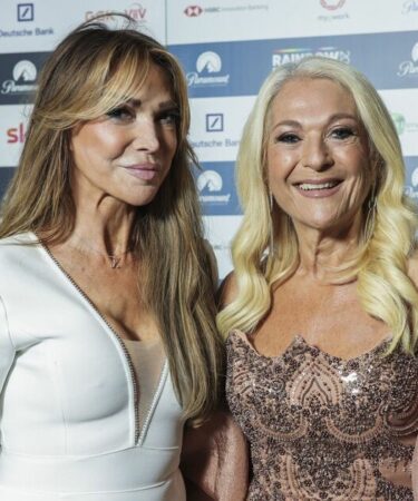 Lizzie Cundy, humiliée, bannie d'Ascot pour tenue vestimentaire « inappropriée »