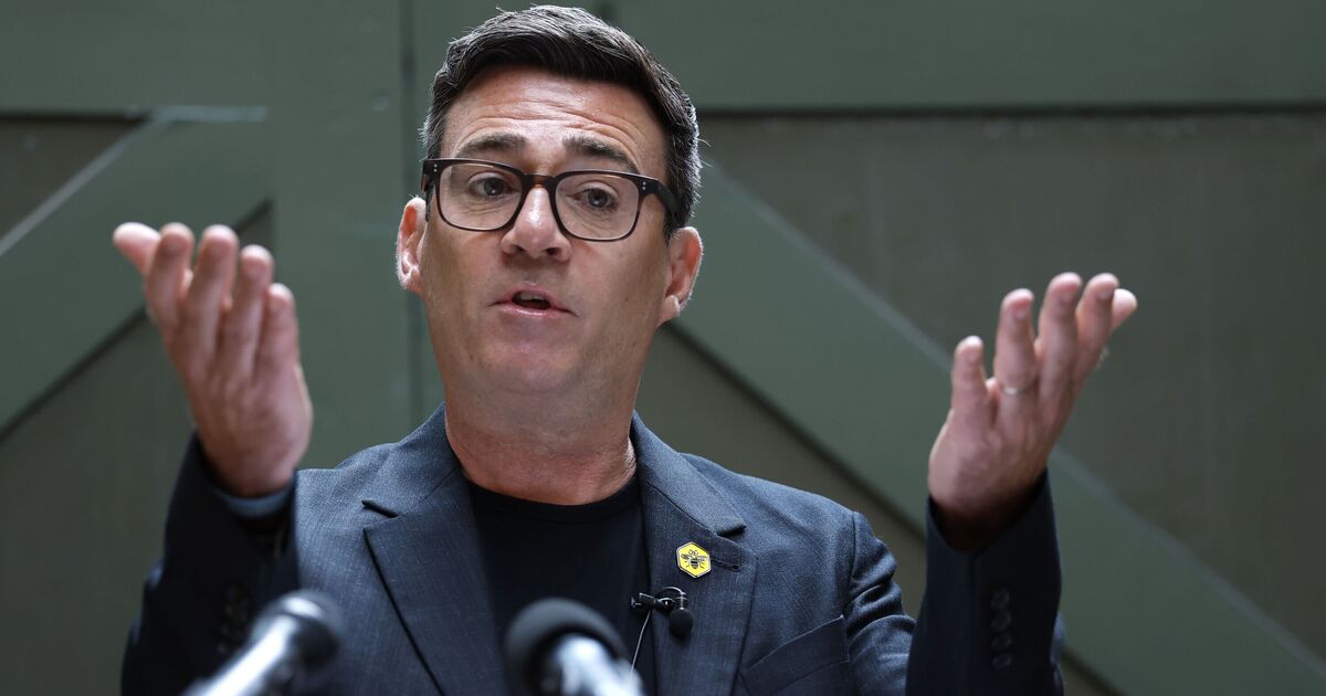 Politique EN DIRECT : Andy Burnham suscite l’indignation alors qu’il quitte la scène sans répondre aux questions