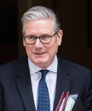 Politique EN DIRECT : la position de Keir Starmer en tant que Premier ministre « intenable » après une démission explosive