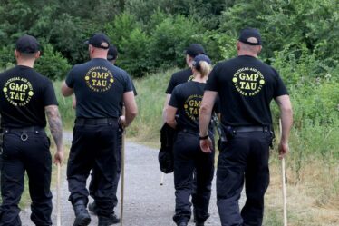 Recherche sur la rivière Irwell MISES À JOUR : opération majeure en cours après qu'un garçon soit entré dans l'eau