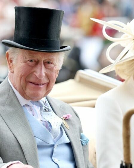 Royal Ascot LIVE : le roi et la reine dirigeront la Journée des dames alors que deux membres de la famille royale sont « bannis » de l'événement
