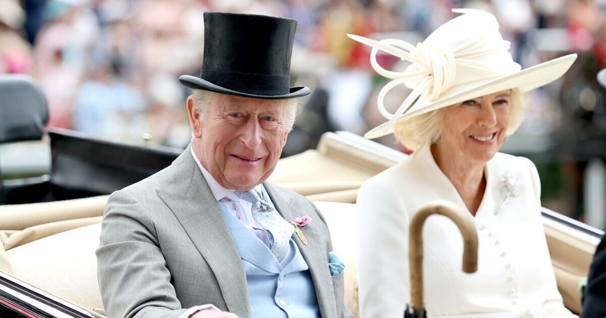 Royal Ascot LIVE : le roi et la reine dirigeront la Journée des dames alors que deux membres de la famille royale sont « bannis » de l'événement