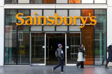 Sainsbury's confirme la règle des sacs de 40 pence dans 1 500 magasins britanniques