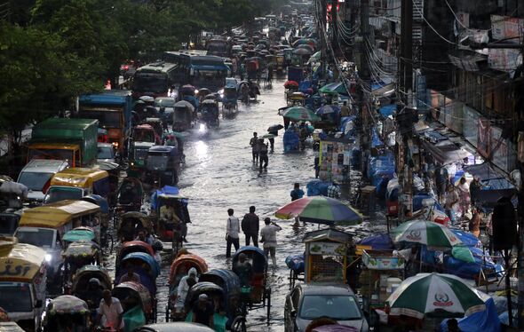 L’engorgement provoque des embouteillages à Dhaka