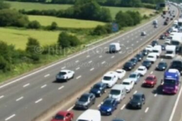 Trafic M25 EN DIRECT : chaos de fermeture sur l'autoroute du Kent après un accident - retards de 90 minutes