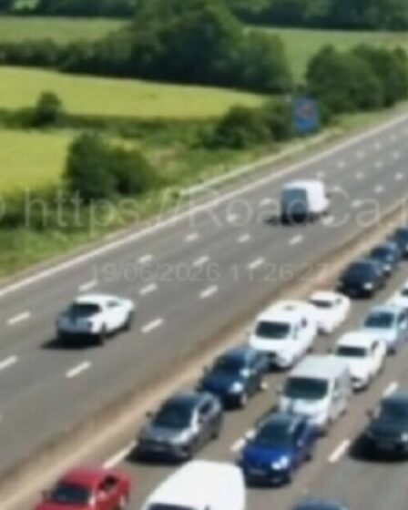 Trafic M25 EN DIRECT : chaos de fermeture sur l'autoroute du Kent après un accident - retards de 90 minutes