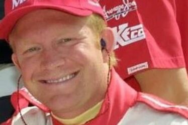 Un vétéran du sport automobile, 56 ans, décède dans un accident d'horreur alors que le monde de la course automobile est en deuil