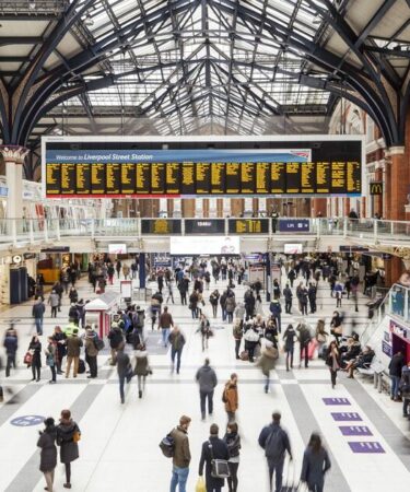 Une gare britannique « déroutante » avec 200 millions de passagers devrait faire l'objet d'une refonte majeure