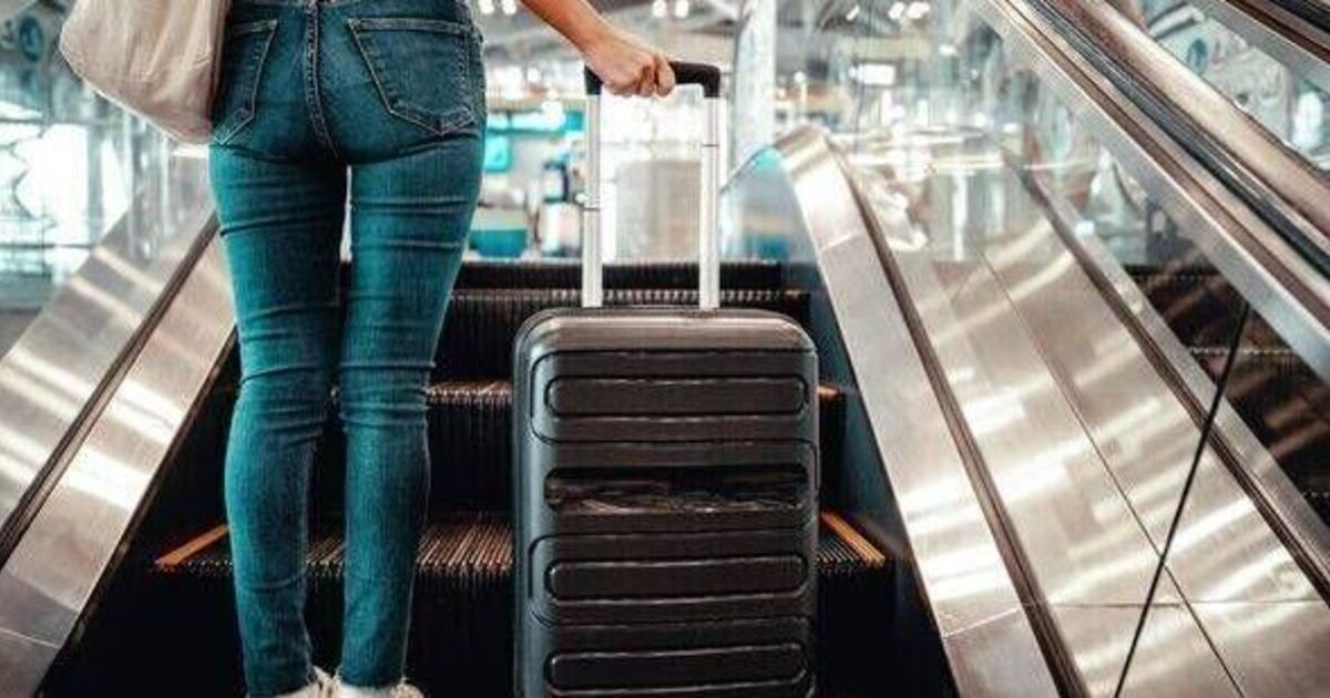 Les Britanniques sont invités à ne jamais emballer 5 objets dans des bagages enregistrés lorsqu'ils prennent l'avion